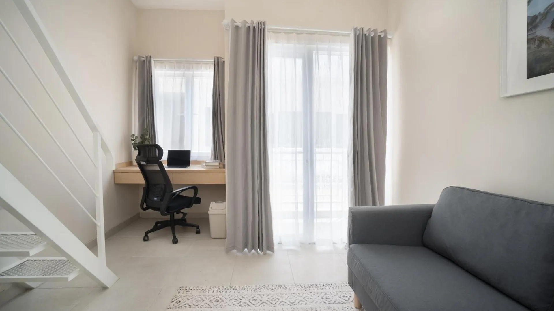 Apart-hotel Bali Bustle Sunset Coliving And Coworking Space Legian