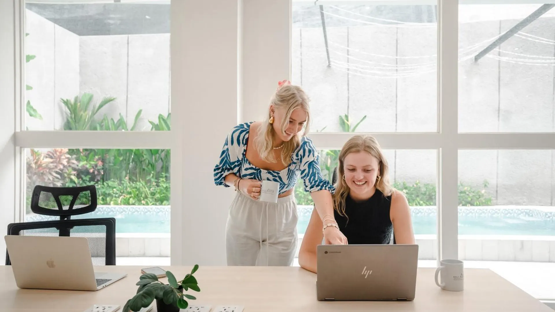 Bali Bustle Sunset Coliving And Coworking Space Legian Apart-hotel